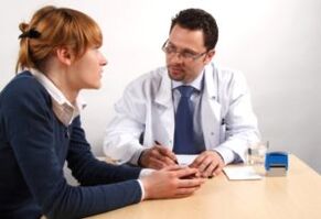 Rücksprache mit einem Dermatologen